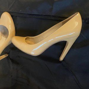 Michael Kors Nude Patent Leather Heels, size 8.5